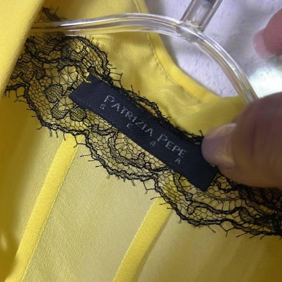 Patrizia Pepe Yellow Silk Short Sleeve Blouse Size 42/US6 - Picture 8 of 15